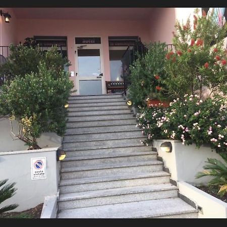 Hotel La Conchiglia ลามัดดาเลนา ภายนอก รูปภาพ