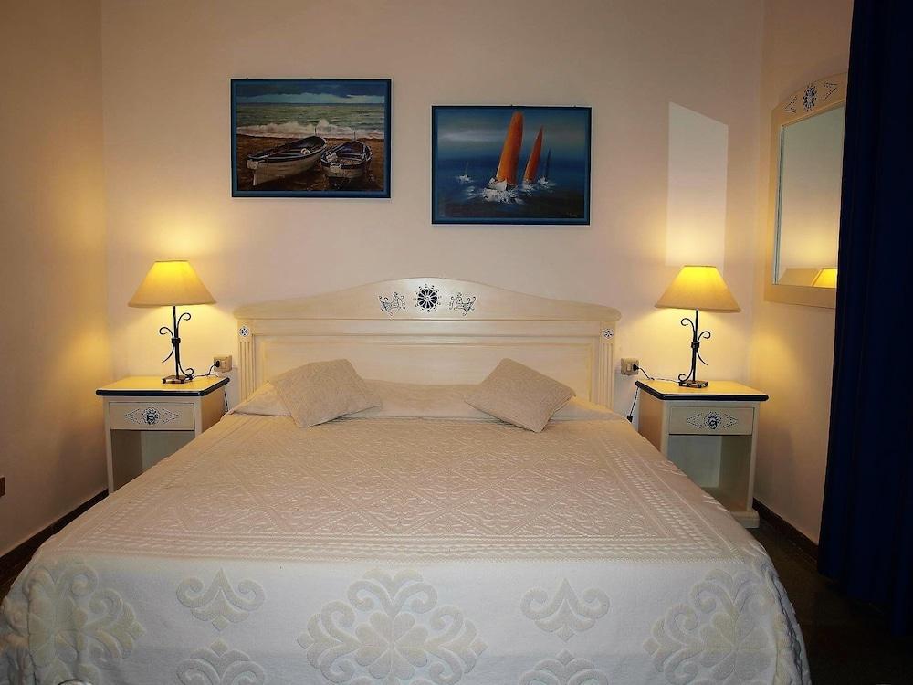 Hotel La Conchiglia ลามัดดาเลนา ภายนอก รูปภาพ